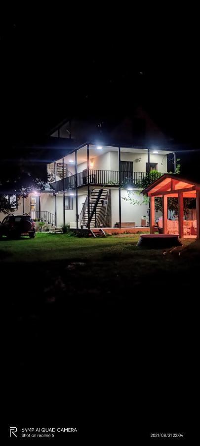 House B&B 메스티아 외부 사진