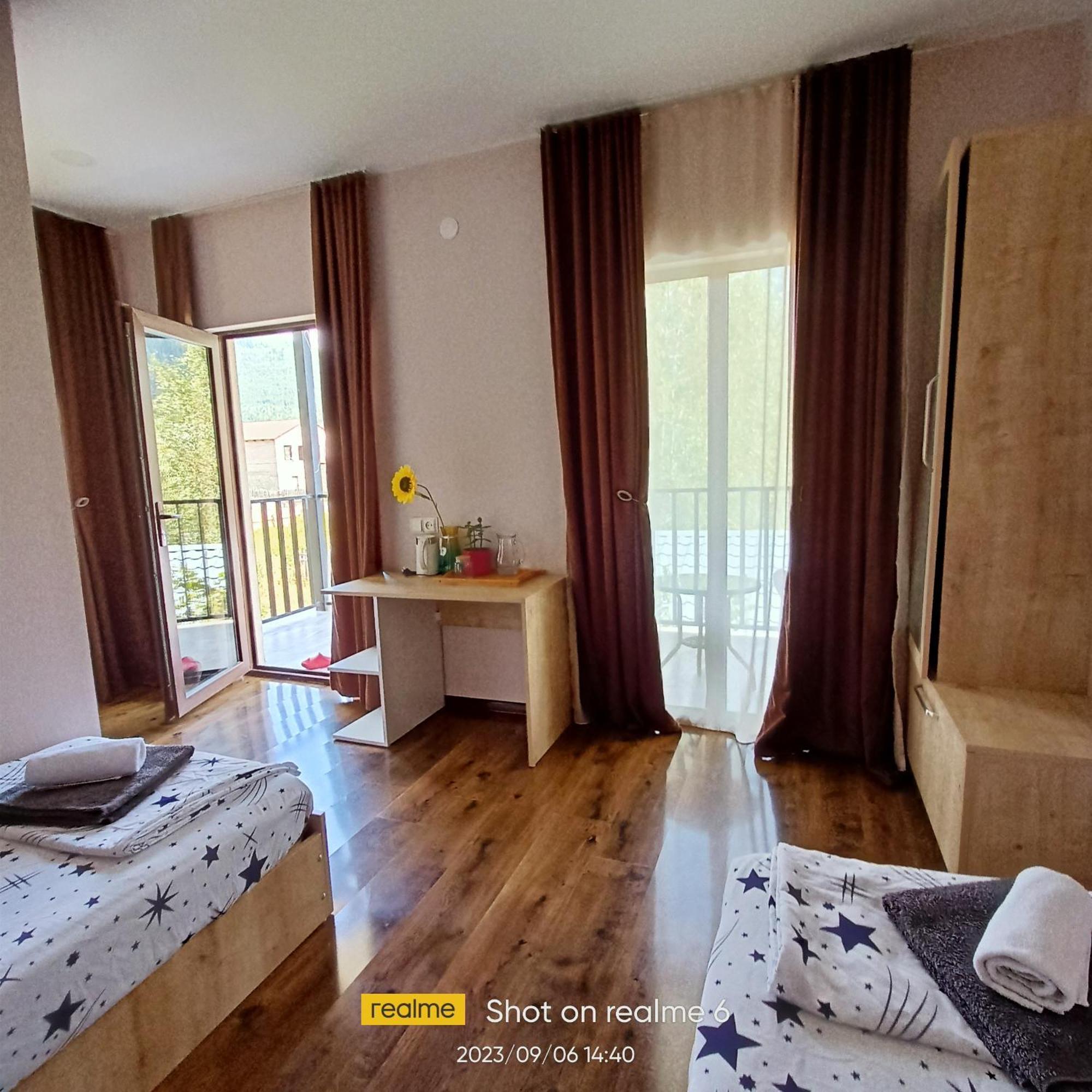 House B&B 메스티아 외부 사진