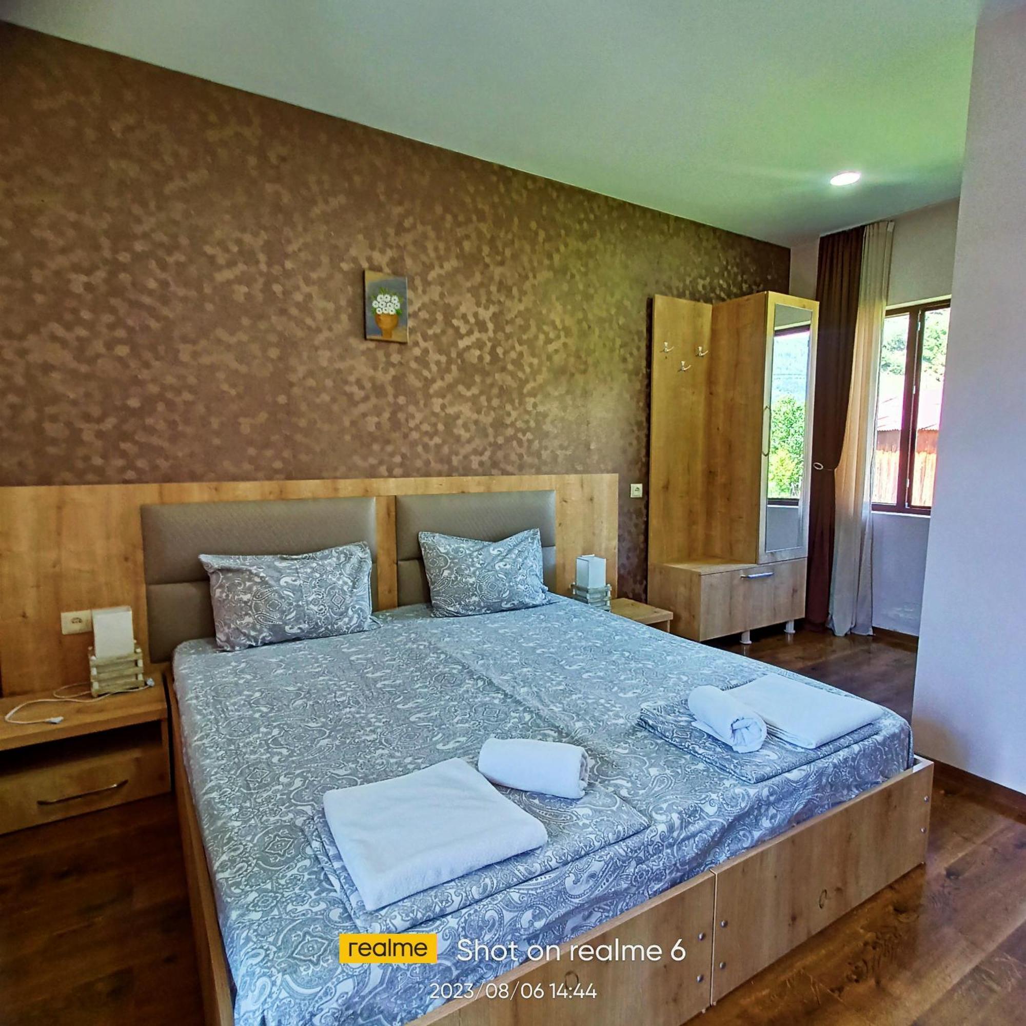 House B&B 메스티아 외부 사진