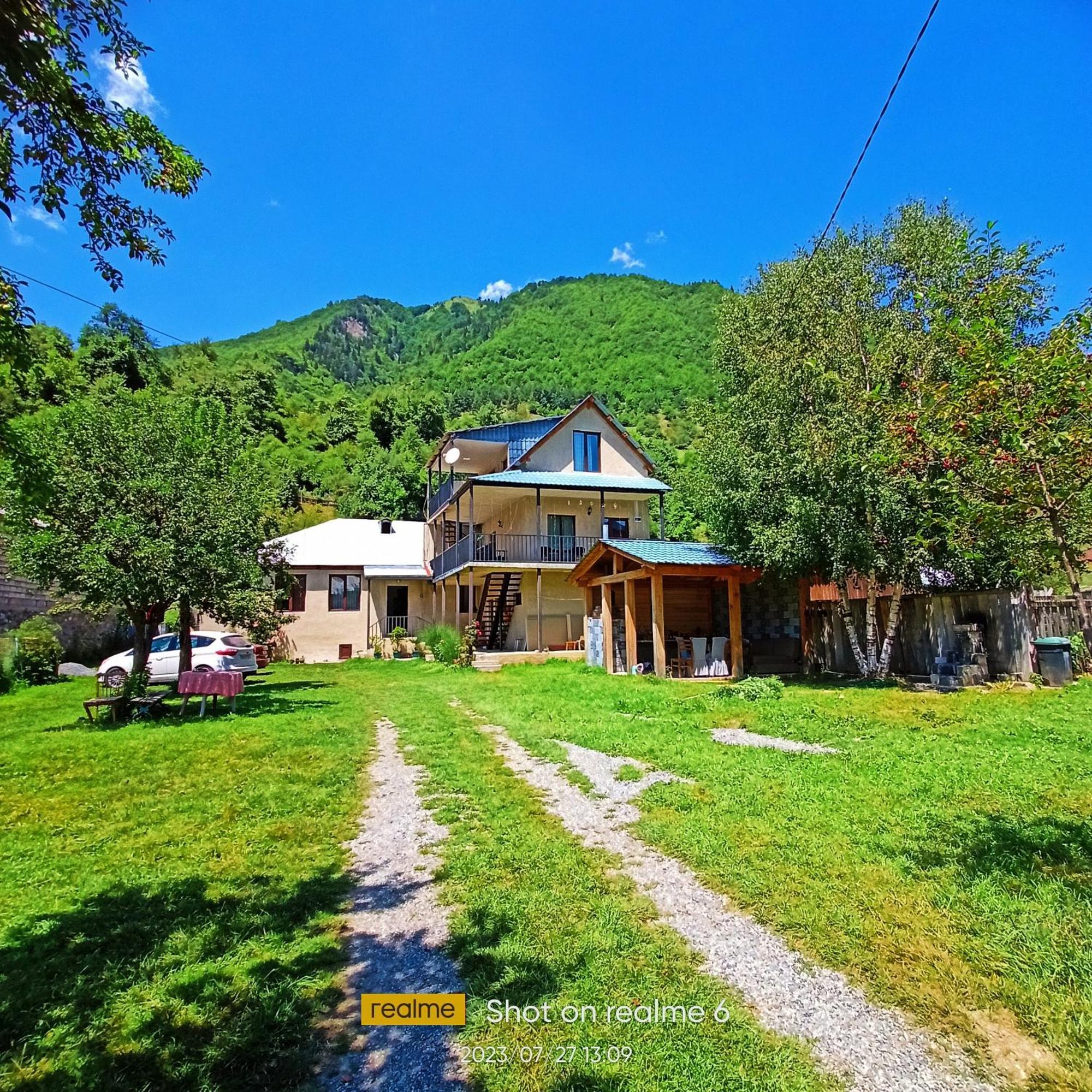 House B&B 메스티아 외부 사진