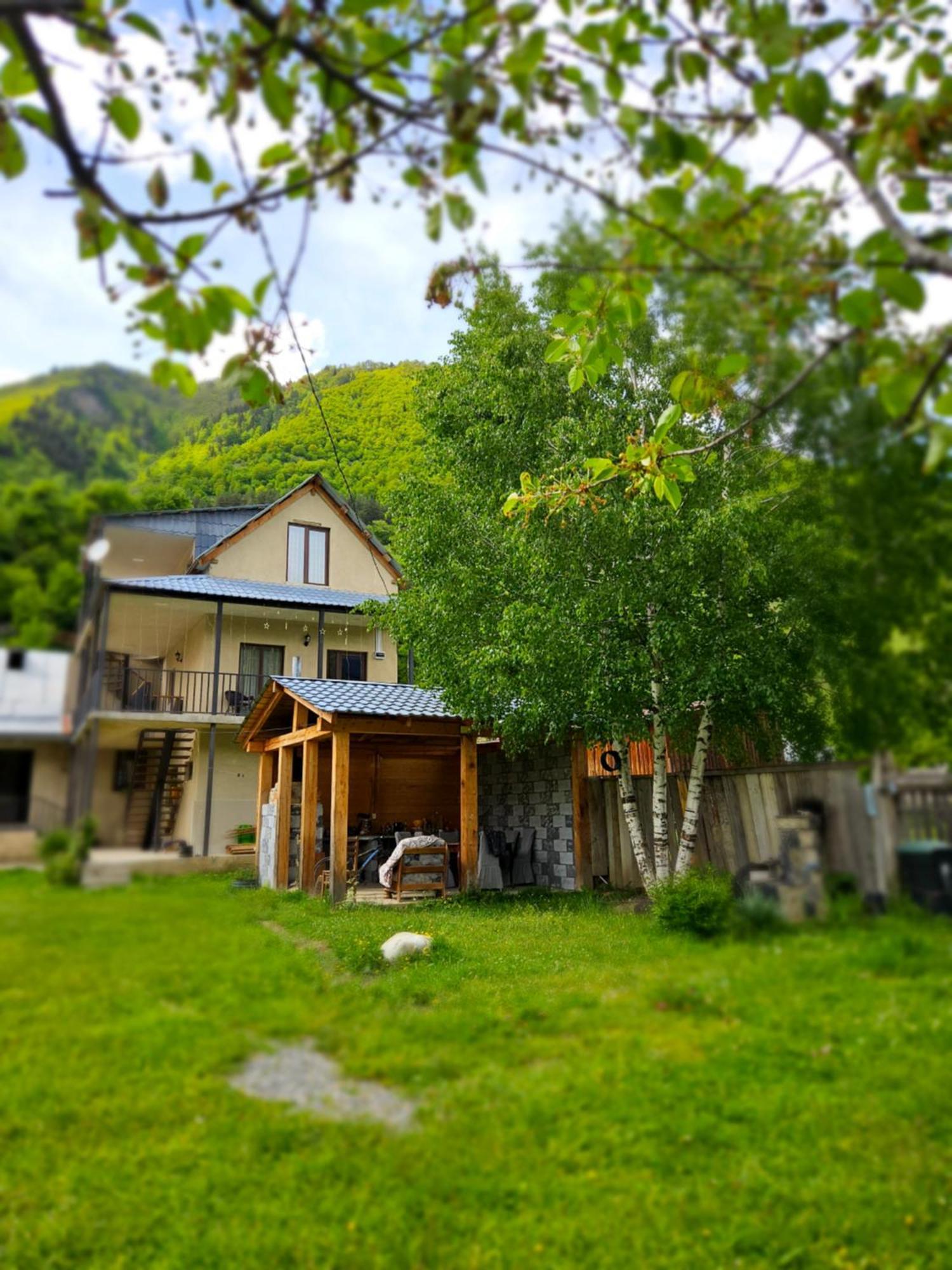 House B&B 메스티아 외부 사진